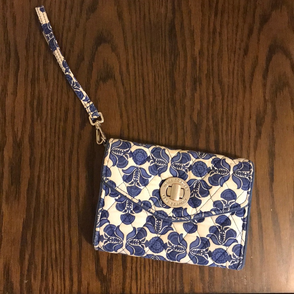 Vera Bradley wrsitlet